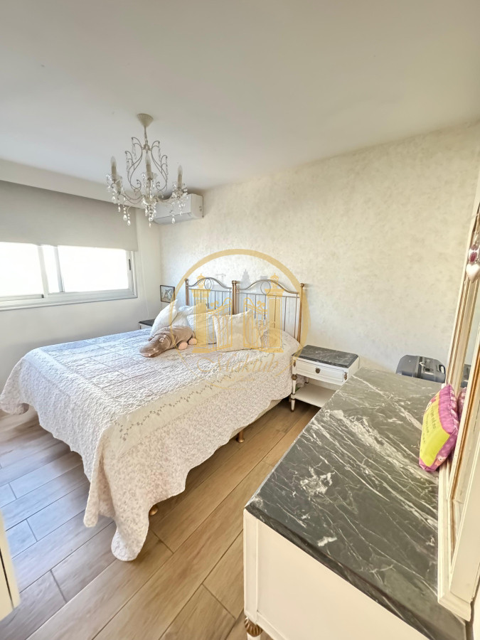 Apartamento ID.836 - VENDO APARTAMENTO, 3 DORMITORIOS, 3 BANOS, BALCON, PENINSULA, PUNTA DEL ESTE, MALDONADO 