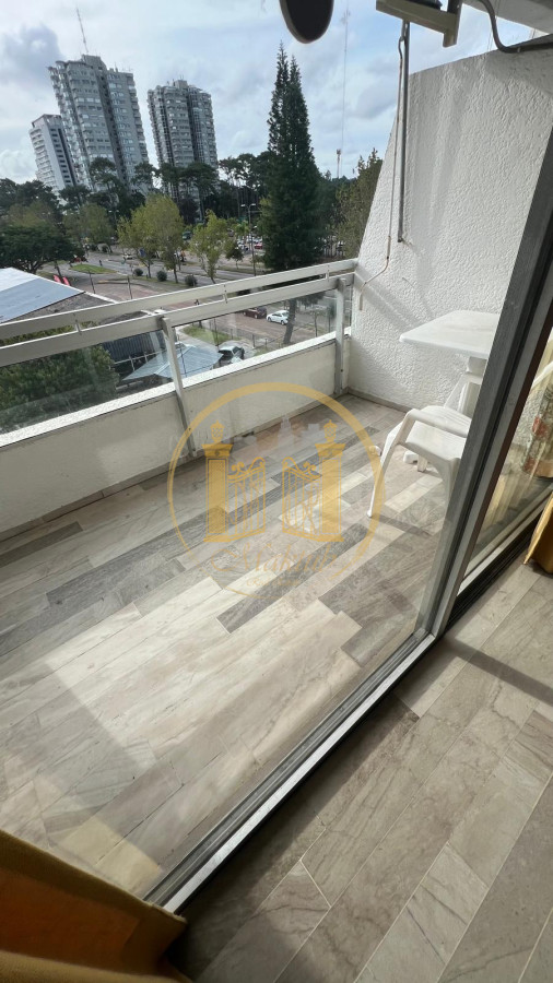Apartamento ID.439 - VENDO APARTAMENTO, 1 DORMITORIO, GARAJE, PUNTA DEL ESTE, MALDONADO 