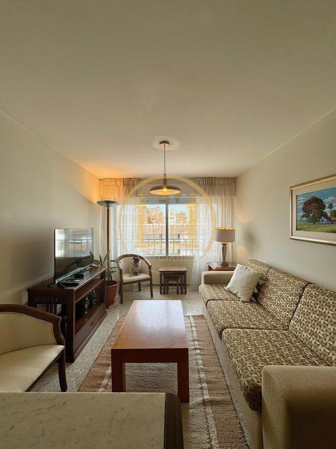 Apartamento ID.822 - VENDO APARTAMENTO, 2 DORMITORIOS, 2 BANOS, GARAJE, PENINSULA, PUNTA DEL ESTE, MALDONADO 