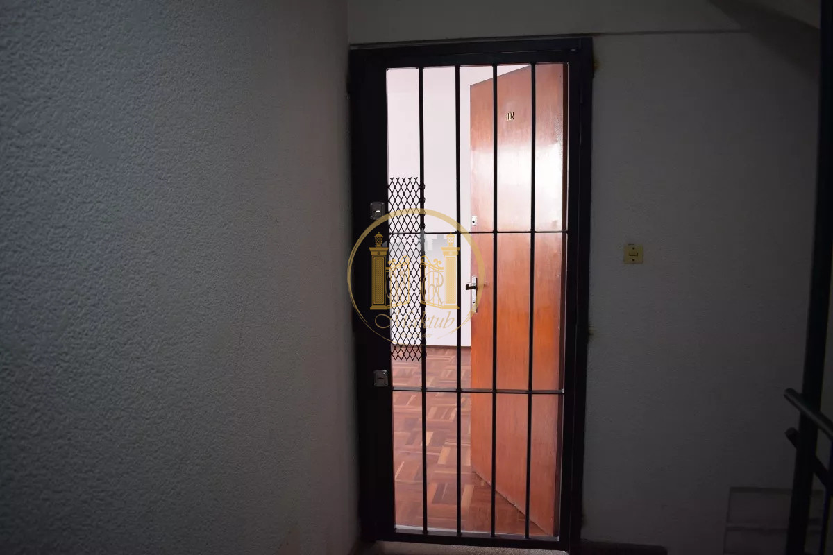 Apartamento ID.869 - VENDO APARTAMENTO, 2 DORMITORIOS, CENTRO, MONTEVIDEO