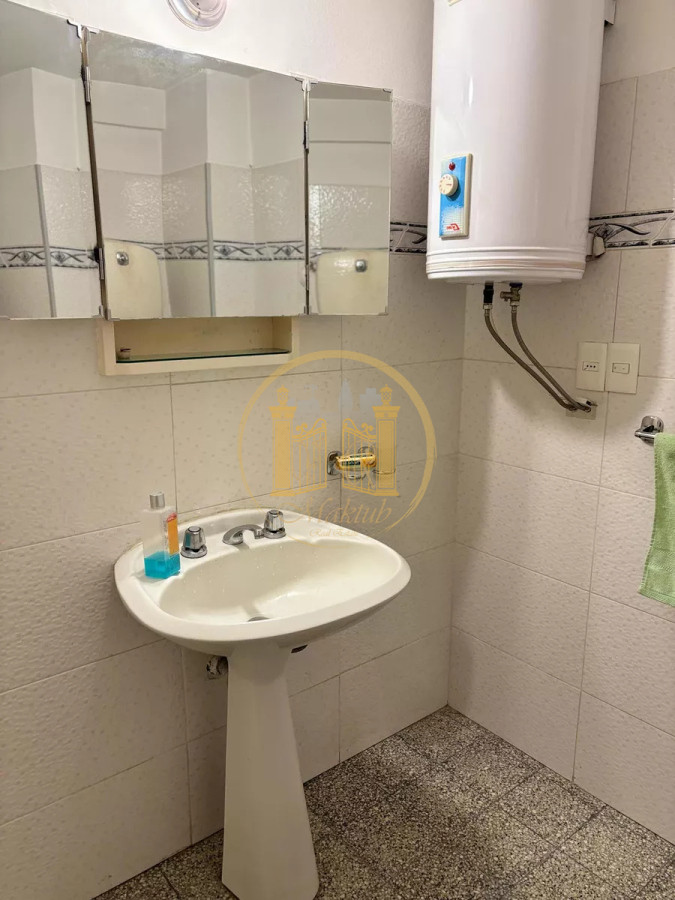 Apartamento ID.878 - VENDO APARTAMENTO, 2 DORMITORIOS, CENTRO, MONTEVIDEO