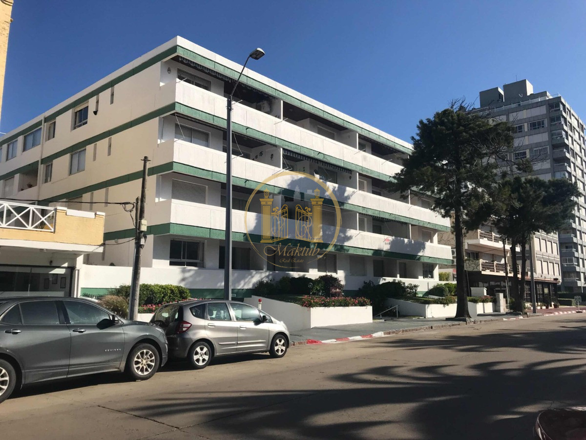 Apartamento ID.820 - VENDO APARTAMENTO, 2 DORMITORIOS, 2 BANOS, GARAJE, PENINSULA, PUNTA DEL ESTE, MALDONADO 