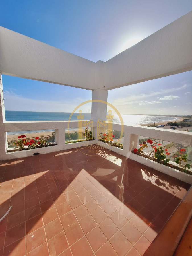 Apartamento ID.306 - ALQUILO APARTAMENTO FRENTE AL MAR, 2 DORMITORIOS, 2 BAÑOS, GARAGE, PUNTA DEL ESTE, MALDONADO.