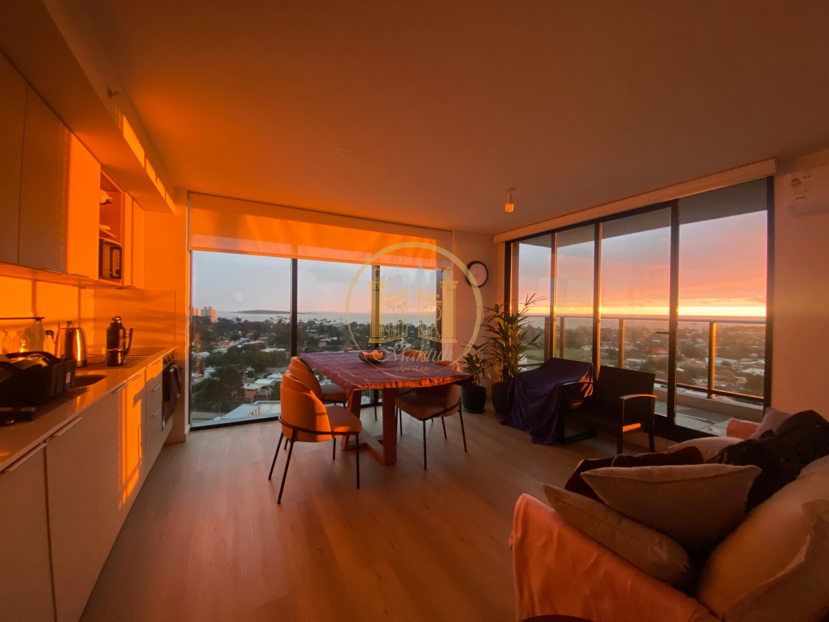 Apartamento ID.823 - VENDO APARTAMENTO, 3 DORMITORIOS, 2 BANOS, LOCK OFF, BALCON, FULL AMENITIES, PUNTA DEL ESTE, MALDONADO 