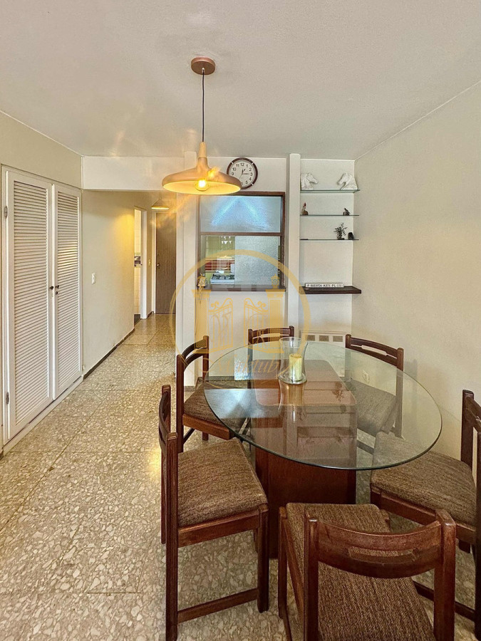 Apartamento ID.822 - VENDO APARTAMENTO, 2 DORMITORIOS, 2 BANOS, GARAJE, PENINSULA, PUNTA DEL ESTE, MALDONADO 