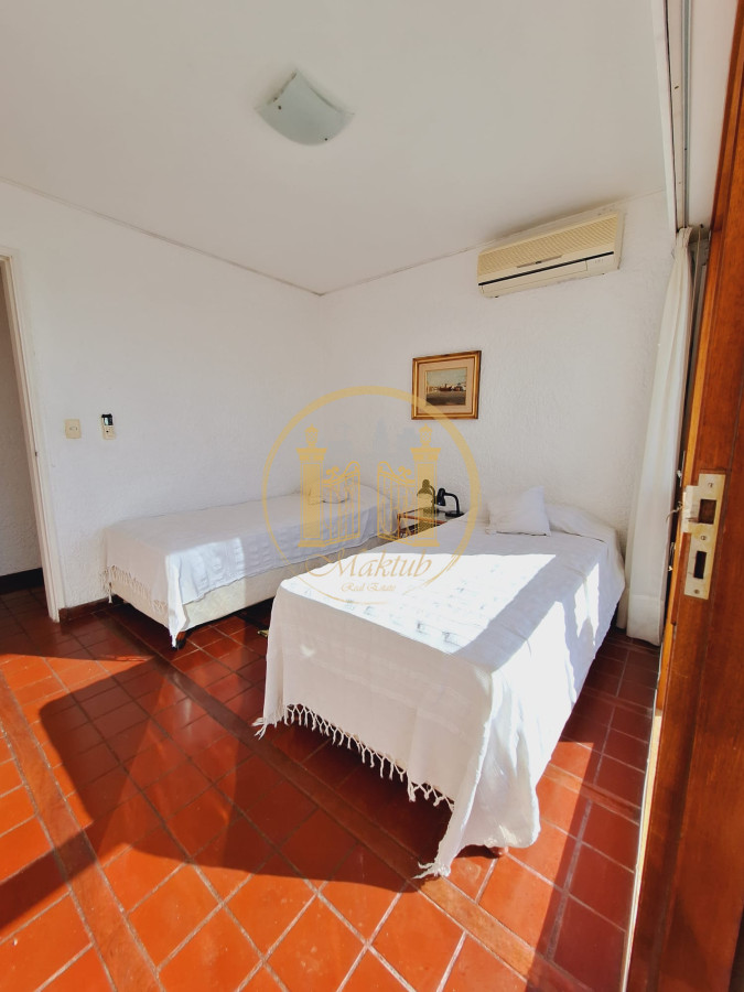 Apartamento ID.306 - ALQUILO APARTAMENTO FRENTE AL MAR, 2 DORMITORIOS, 2 BAÑOS, GARAGE, PUNTA DEL ESTE, MALDONADO.