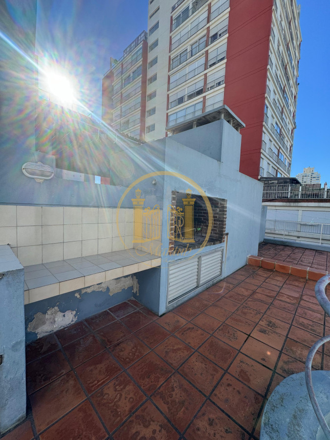 Apartamento ID.648 - VENDO APARTAMENTO, 2 DORMITORIOS, 2 BAÑOS - 1 EN SUITE, TERRAZA PROPIA CON PARRILLERO, PENÍNSULA, PUNTA DEL ESTE, MALDONADO.