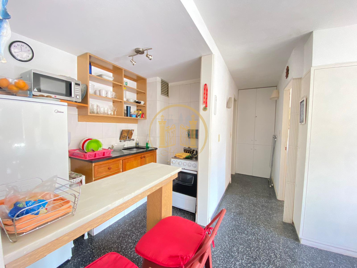 Apartamento ID.1091 - VENDO APARTAMENTO, 1 DORMITORIO, GARAJE, CANTEGRIL. PUNTA DEL ESTE, MALDONADO