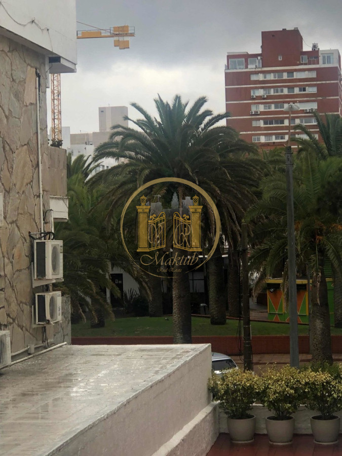Apartamento ID.820 - VENDO APARTAMENTO, 2 DORMITORIOS, 2 BANOS, GARAJE, PENINSULA, PUNTA DEL ESTE, MALDONADO 