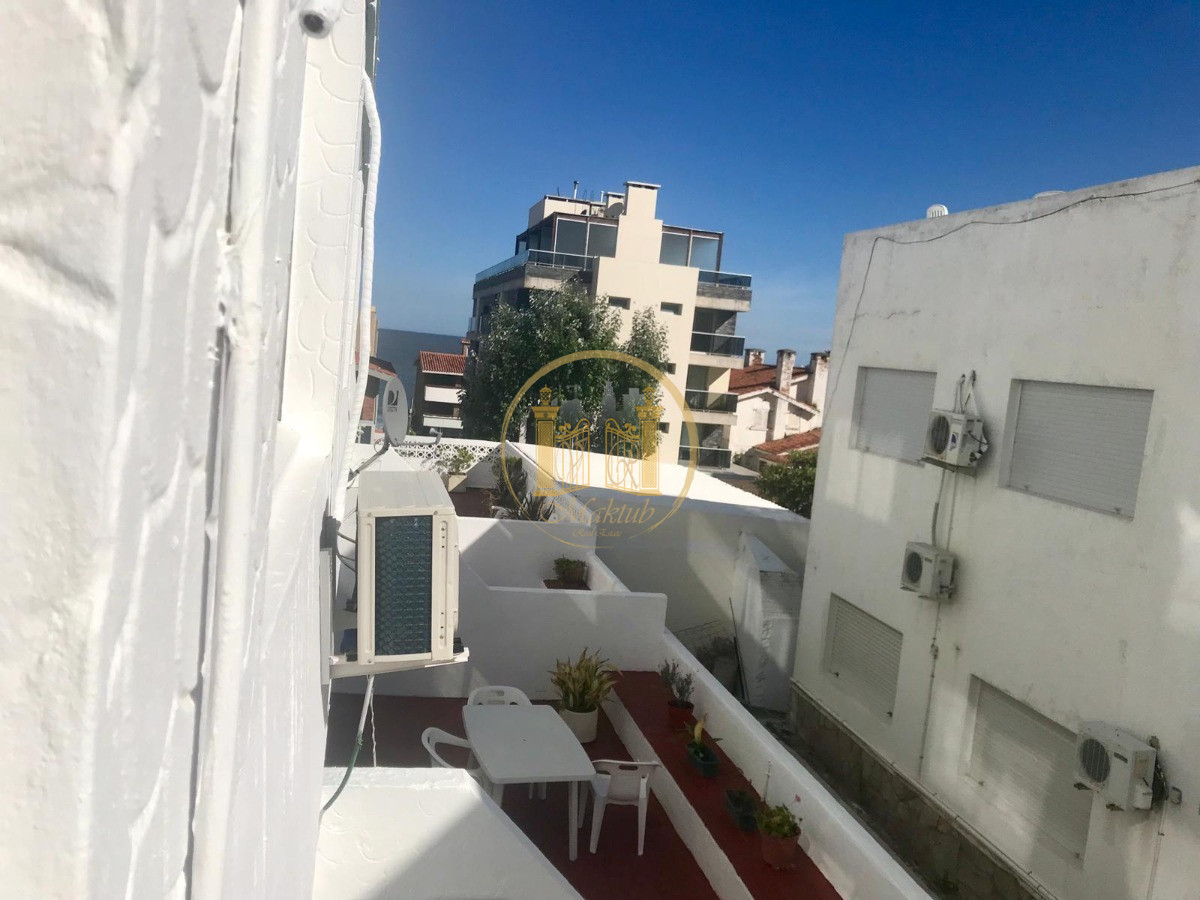Apartamento ID.820 - VENDO APARTAMENTO, 2 DORMITORIOS, 2 BANOS, GARAJE, PENINSULA, PUNTA DEL ESTE, MALDONADO 