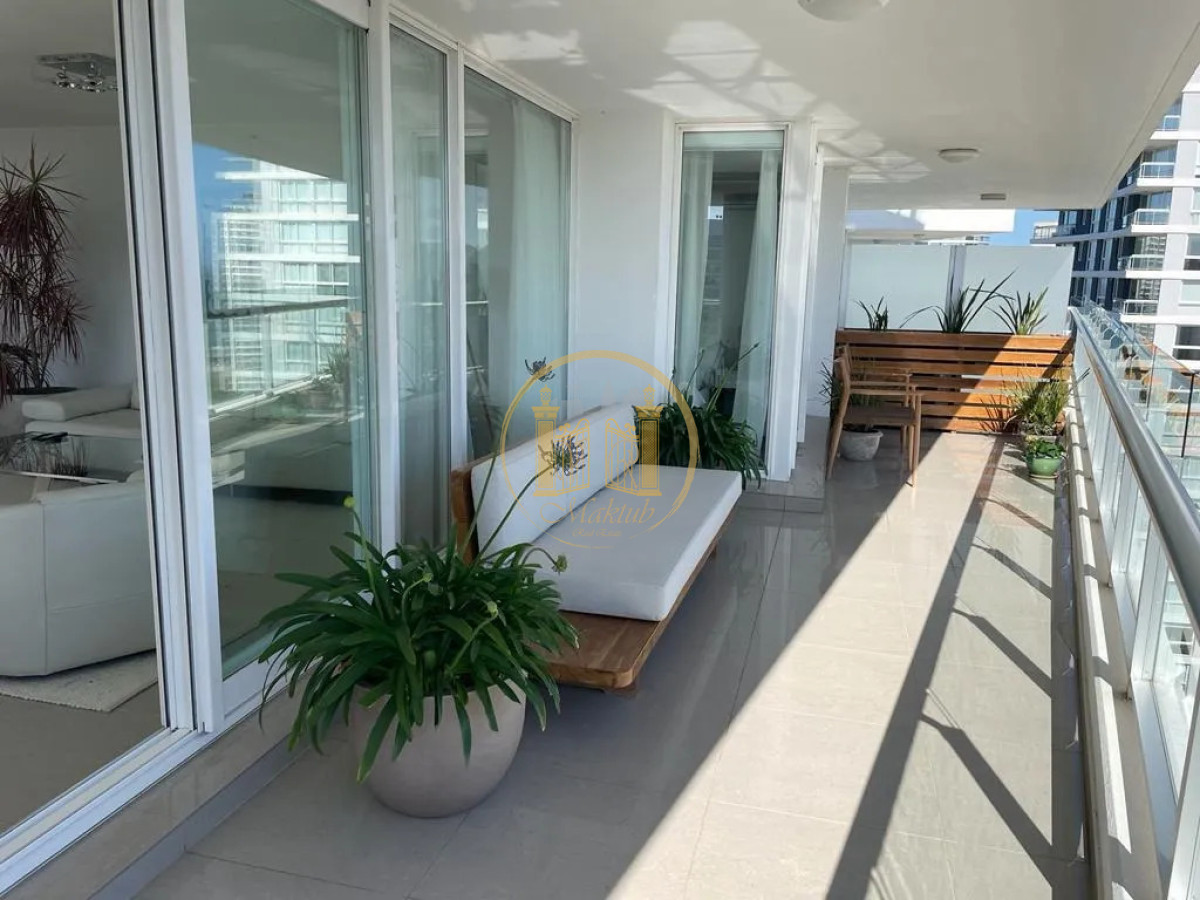 Apartamento ID.1161 - VENDO APARTAMENTO, 4 DORMITORIOS, 5 BANOS, BALCON, COCHERA, FULL AMENITIES, BRAVA, PUNTA DEL ESTE, MALDONADO