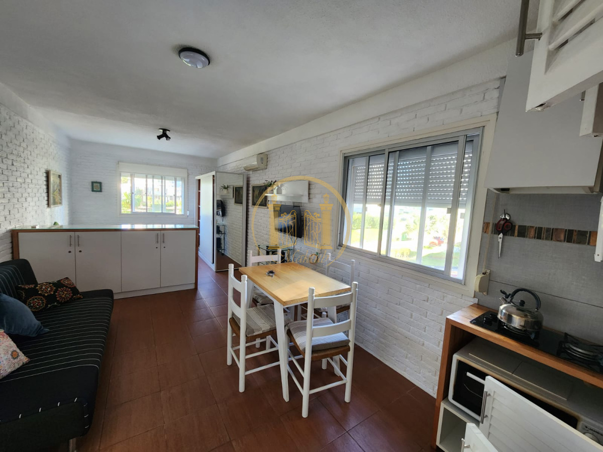 Apartamento ID.531 - Vendo Apartamento, monoambiente, reciclado moderno, Punta del este, Maldonado