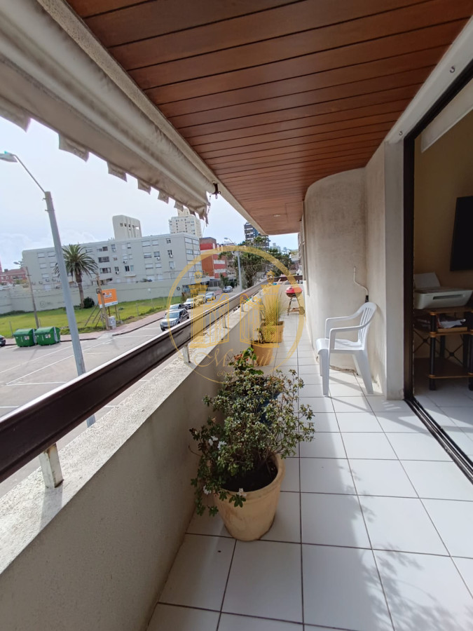 Apartamento ID.530 - Vendo apartamento, 2 dormitorio, 2 baños, balcón, cochera, amenities, Península, Maldonado