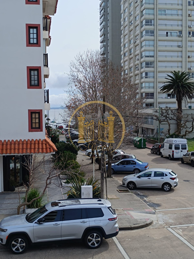 Apartamento ID.530 - Vendo apartamento, 2 dormitorio, 2 baños, balcón, cochera, amenities, Península, Maldonado