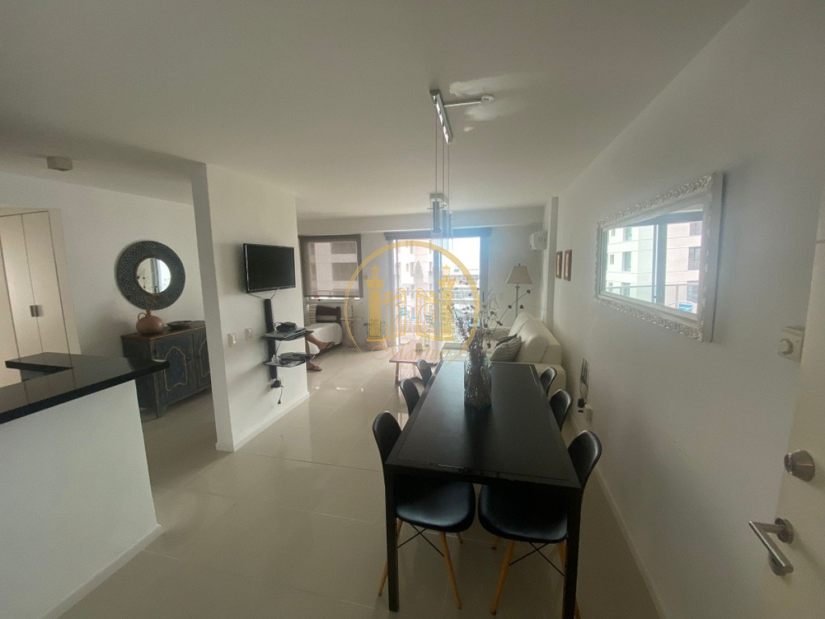 Apartamento ID.117 - Alquilo apartamento, 2 dormitorios, 2 baños, parada 2 de la Brava, Punta del este, Maldonado.
