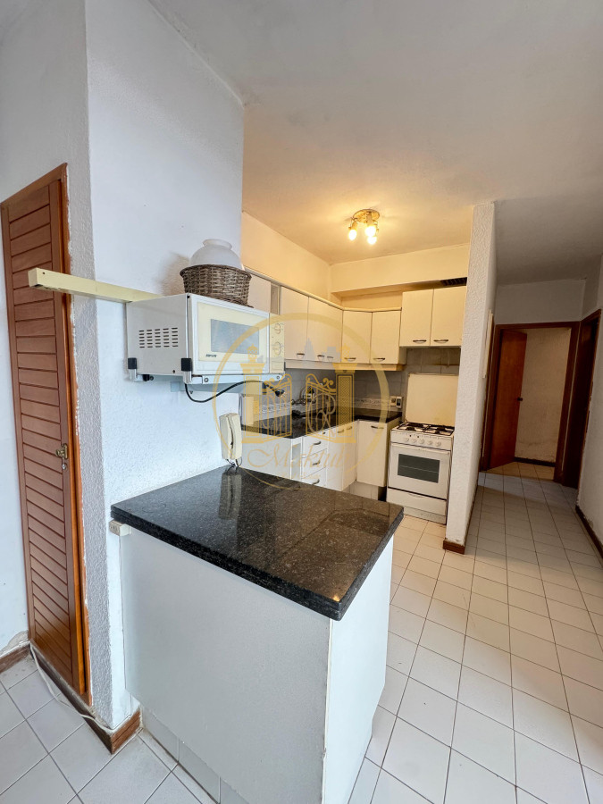 Apartamento ID.648 - VENDO APARTAMENTO, 2 DORMITORIOS, 2 BAÑOS - 1 EN SUITE, TERRAZA PROPIA CON PARRILLERO, PENÍNSULA, PUNTA DEL ESTE, MALDONADO.