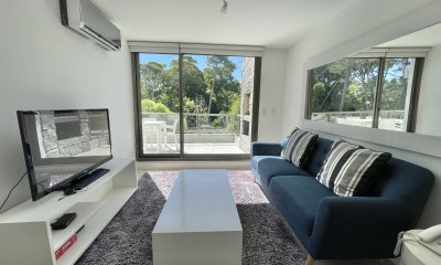 Vendo Apartamento, 1 dormitorio y medio, edificio de lujo con amenities, punta del este, Maldonado