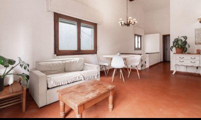 VENDO APARTAMENTO DUPLEX, 4 DORMITORIOS, 3 BANOS, TERRAZA, PARRILLERO CERRADO, PENINSULA, PUNTA DEL ESTE, MALDONADO