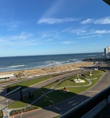 VENDO APARTAMENTO, 3 DORMITORIOS EN SUITE, 4 BAÑOS, FULL AMENITIES, PRIMERA LINEA, PUNTA DEL ESTE, MALDONADO.