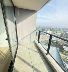 Vendo Apartamento, 1 dormitorio, balcón, cochera, amenities, a estrenar, Punta del este, Maldonado