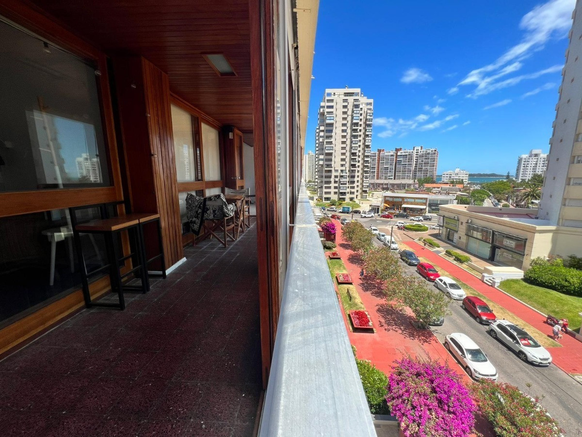 Venta Apartamento, 2 dormitorio, 2 baños, Punta del este, Maldonado