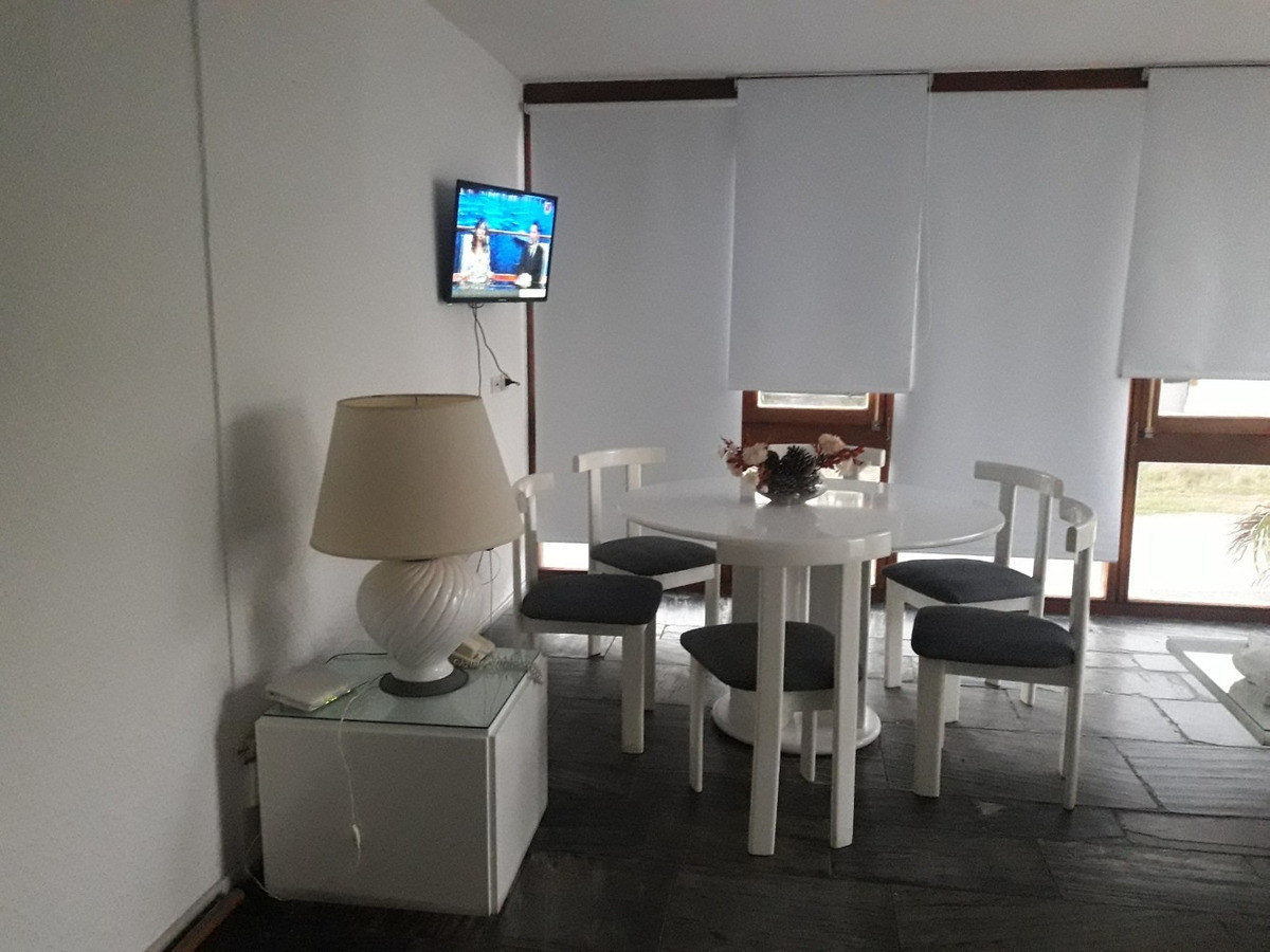 Vendo apartamento, 2 dormitorios, 2 baños, cochera para 2 autos, terraza, San Rafael, Punta del Este, Maldonado