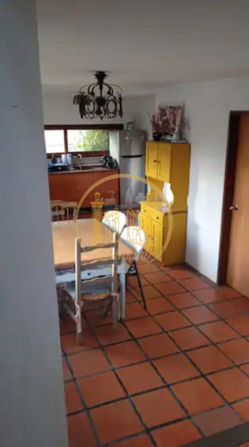 Casa ID.66 - Alquiler casa anual, 4 dormitorios 2 baños, Piscina, Punta del este, Maldonado. 