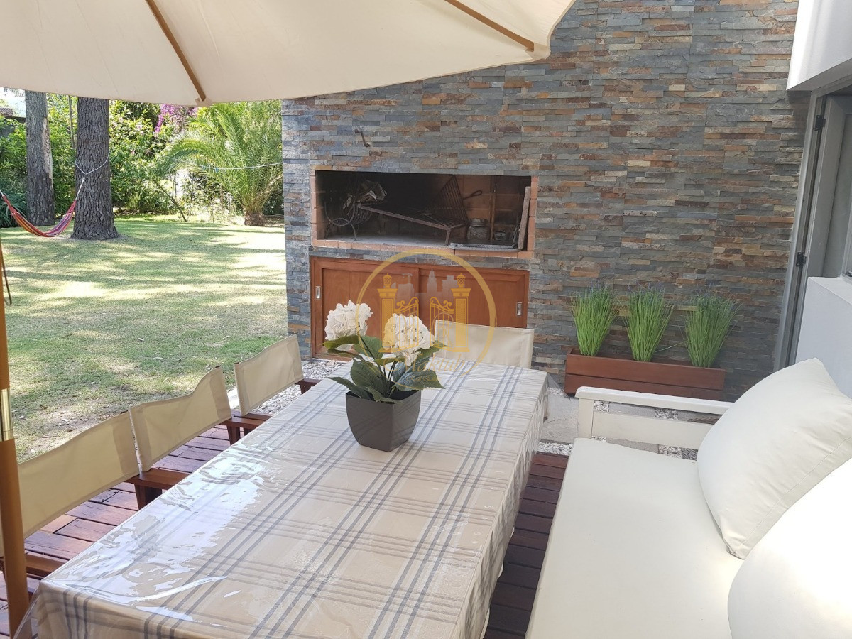 Casa ID.99 - Vendo casa, 3 dormitorios, 4 baños, San Rafael, Punta del este, Maldonado
