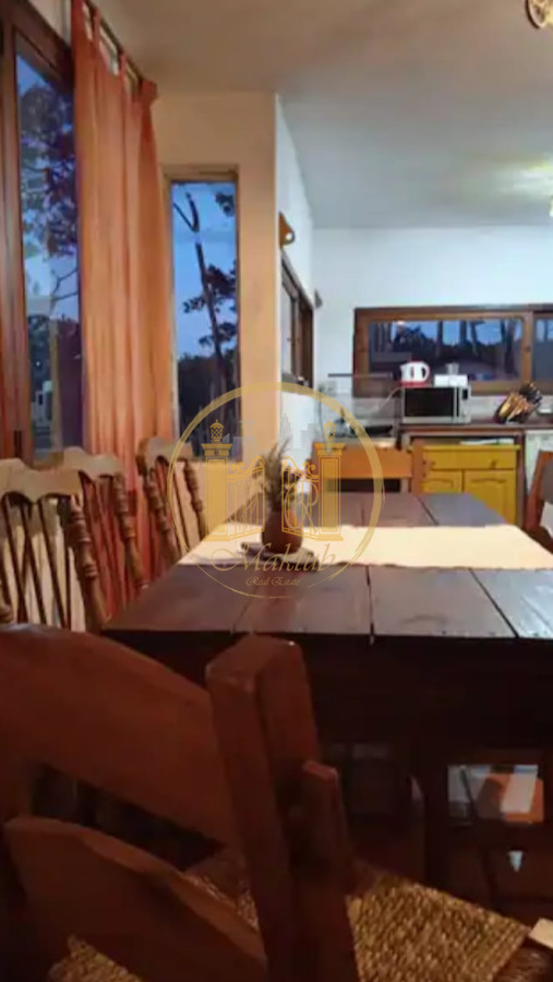 Casa ID.66 - Alquiler casa anual, 4 dormitorios 2 baños, Piscina, Punta del este, Maldonado. 