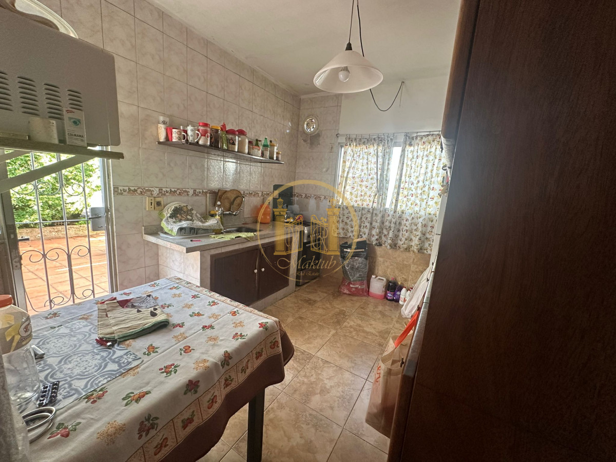 Casa ID.754 - Vendo Casa, 3 Dormitorios, Centro.(Garaje)