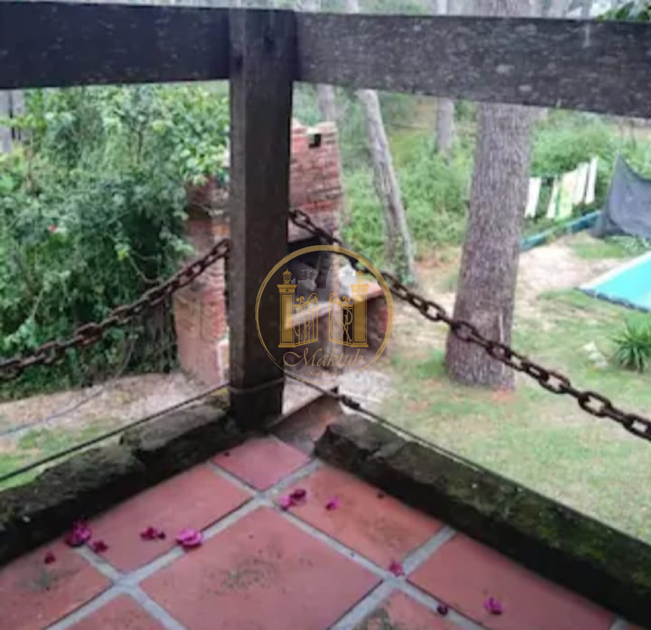 Casa ID.66 - Alquiler casa anual, 4 dormitorios 2 baños, Piscina, Punta del este, Maldonado. 