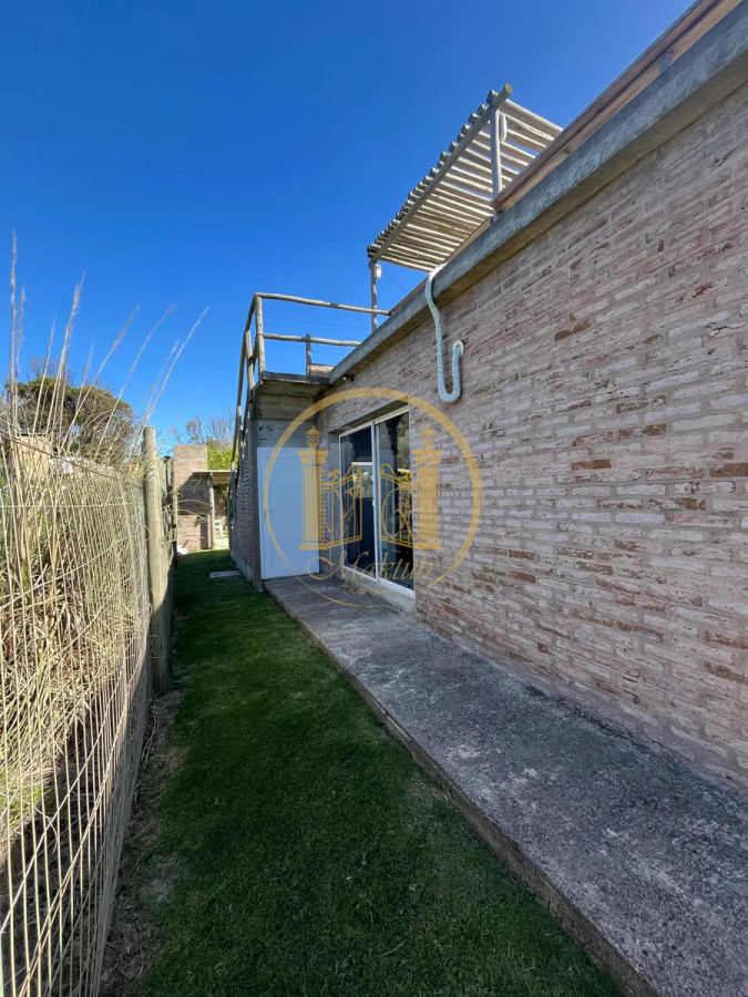 Casa ID.953 - VENDO CASA, 3 DORMITORIOS, TERRAZA, PATIO, PARRILLERO, COCHERA, BALNEARIO BUENOS AIRES, MALDONADO 