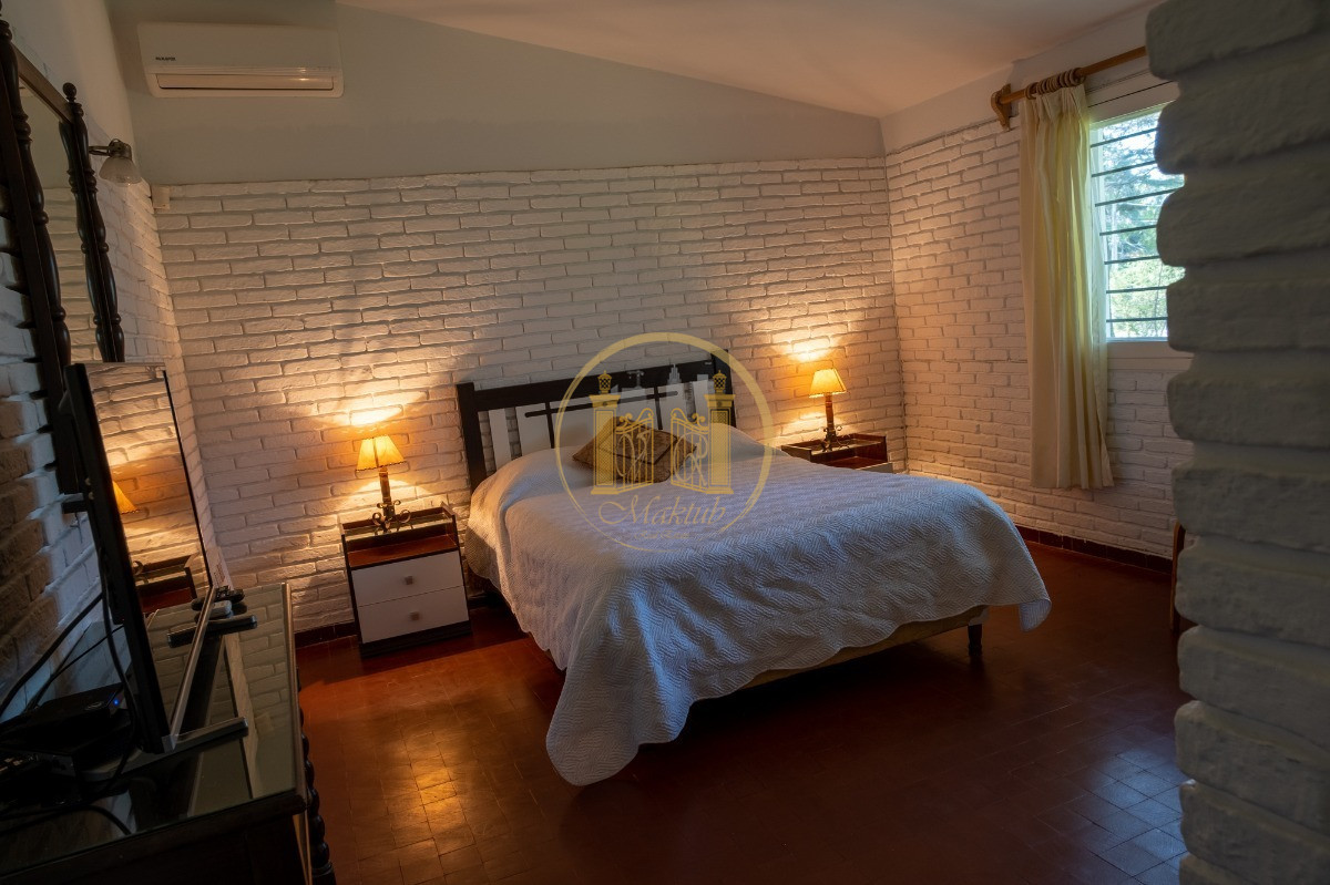 Casa ID.700 - Casa en Punta del Este, Cantegril