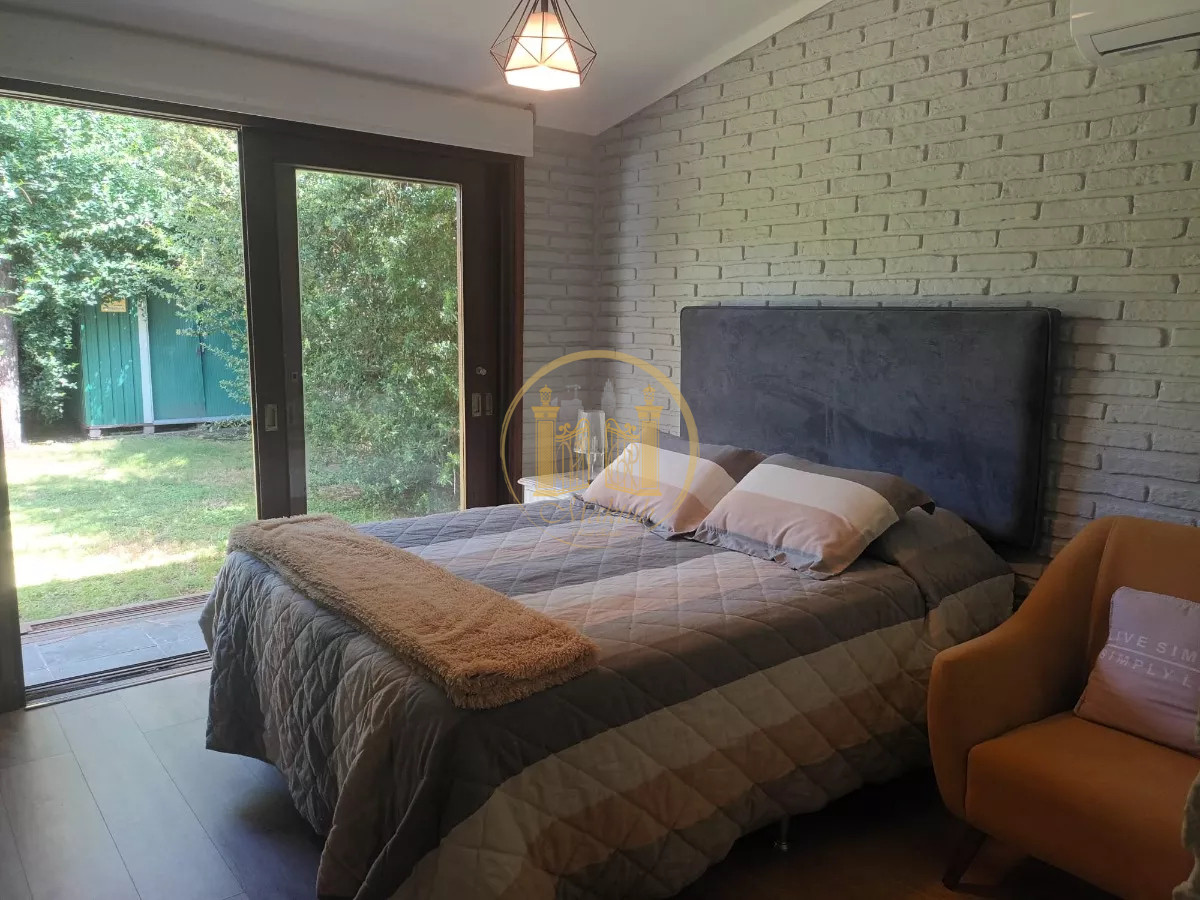 Casa ID.885 - Casa en Punta del Este, Cantegril