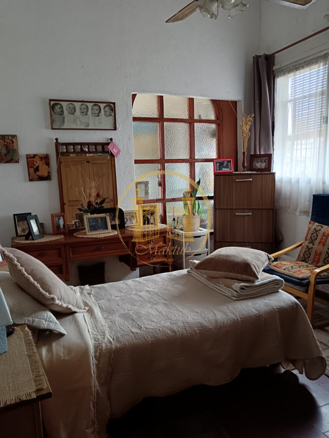 Casa ID.774 - Venta Casa, 5 Dormitorios, Centro.