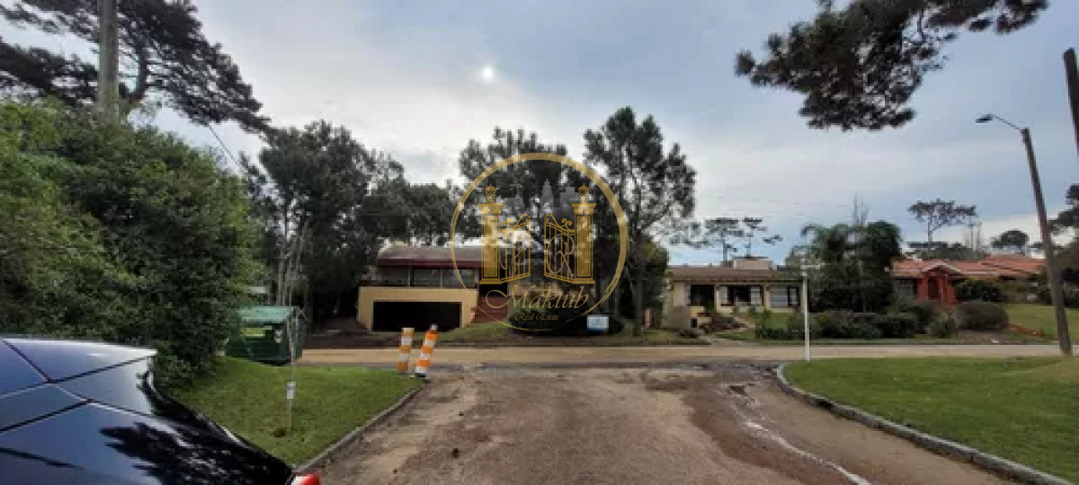 Casa ID.916 - Casa en Punta del Este, Cantegril
