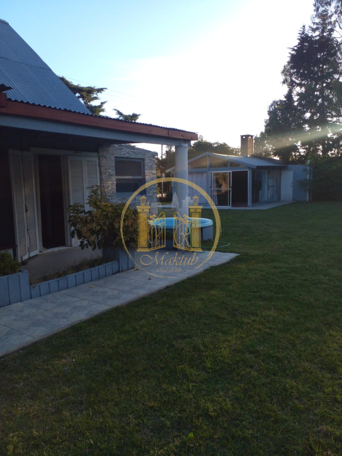 Casa ID.78 - Venta casa, 3 dormitorios, 2 baños, piscina, jacuzzi, La Barra, Maldonado.