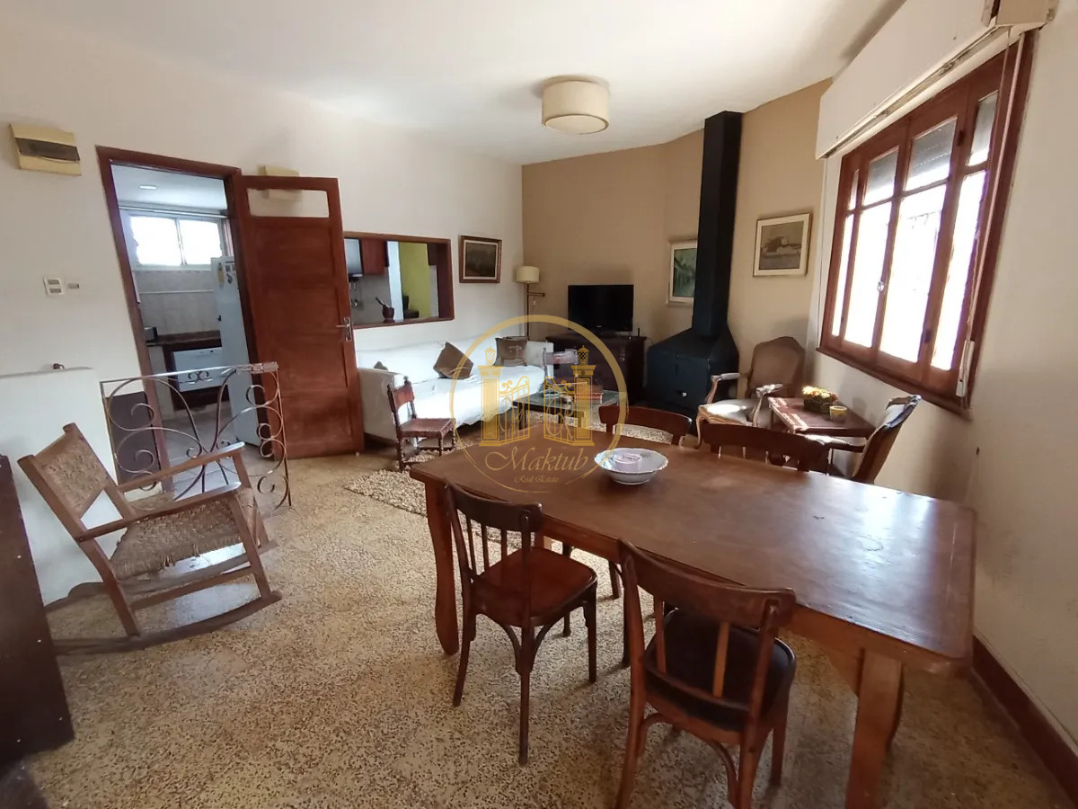 Casa ID.985 - VENDO CASA, 3 DORMITORIOS, 2 BAÑOS, LAVADERO, AZOTEA CON PARRILLERO, POCITOS, MONTEVIDEO