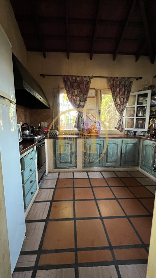 Casa ID.329 - Vendo Casa, 4 dormitorios, 4 baños, Terraza, Patio y Garaje, Pinares, Punta del este, Maldonado