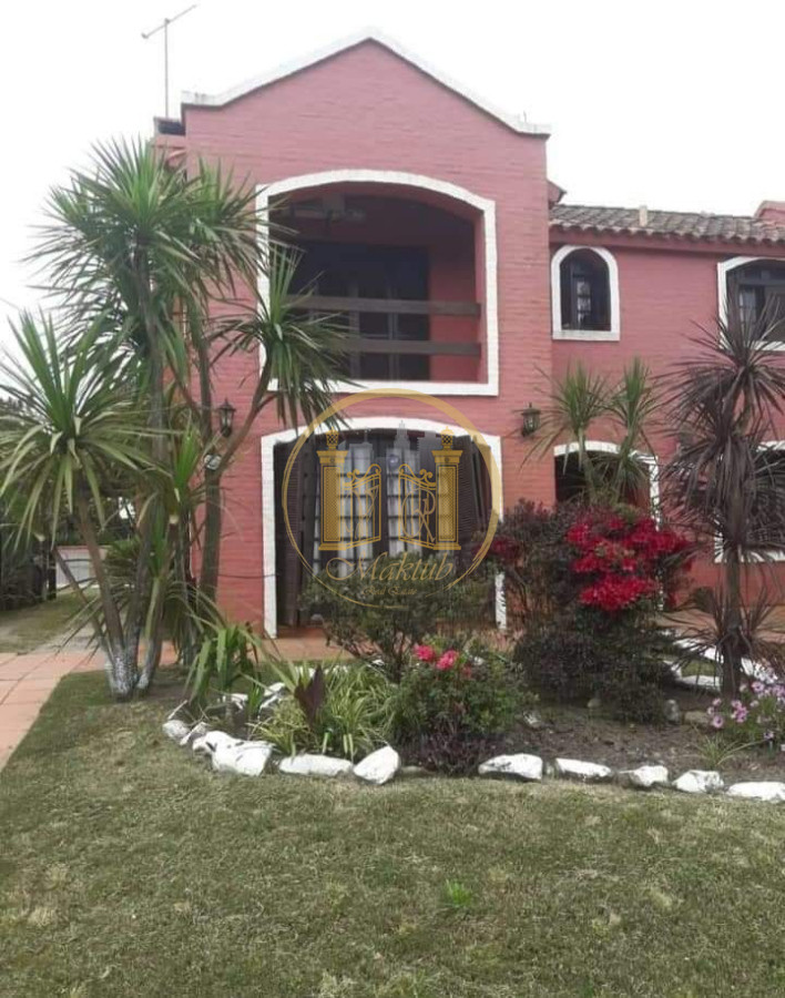 Casa ID.846 - VENDO CASA, 5 DORMITORIOS, 4 BANOS, PISCINA, BALCON, PATIO, BARBACOA, TIO TOM, PUNTA BALLENA, MALDONADO 
