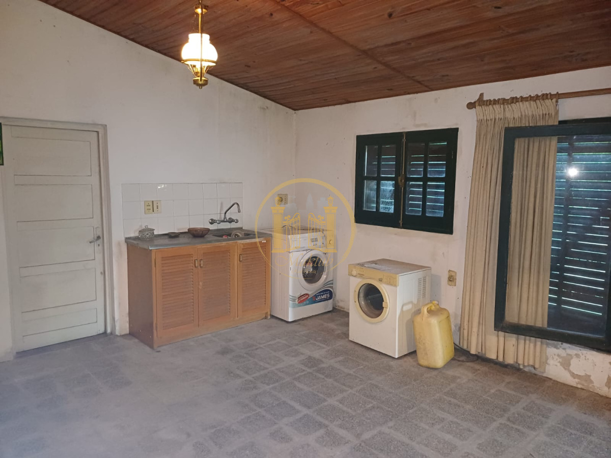 Casa ID.797 - Venta Casa, 3 Dormitorios, 2 baños, Barbacoa, Garage, Centro Maldonado