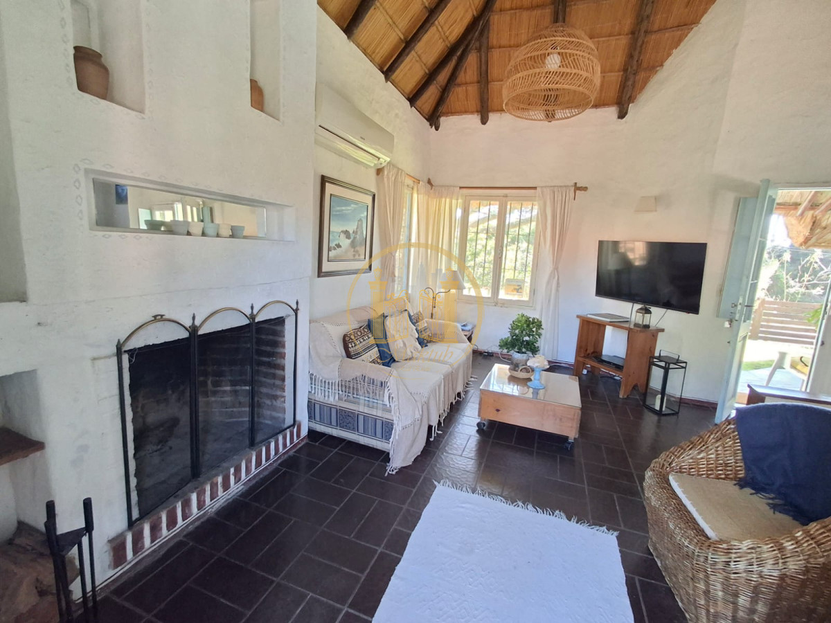 Casa ID.248 - Alquilo Casa, 4 dormitorio, 2 baños, Rincón del Indio, Punta del este, Maldonado