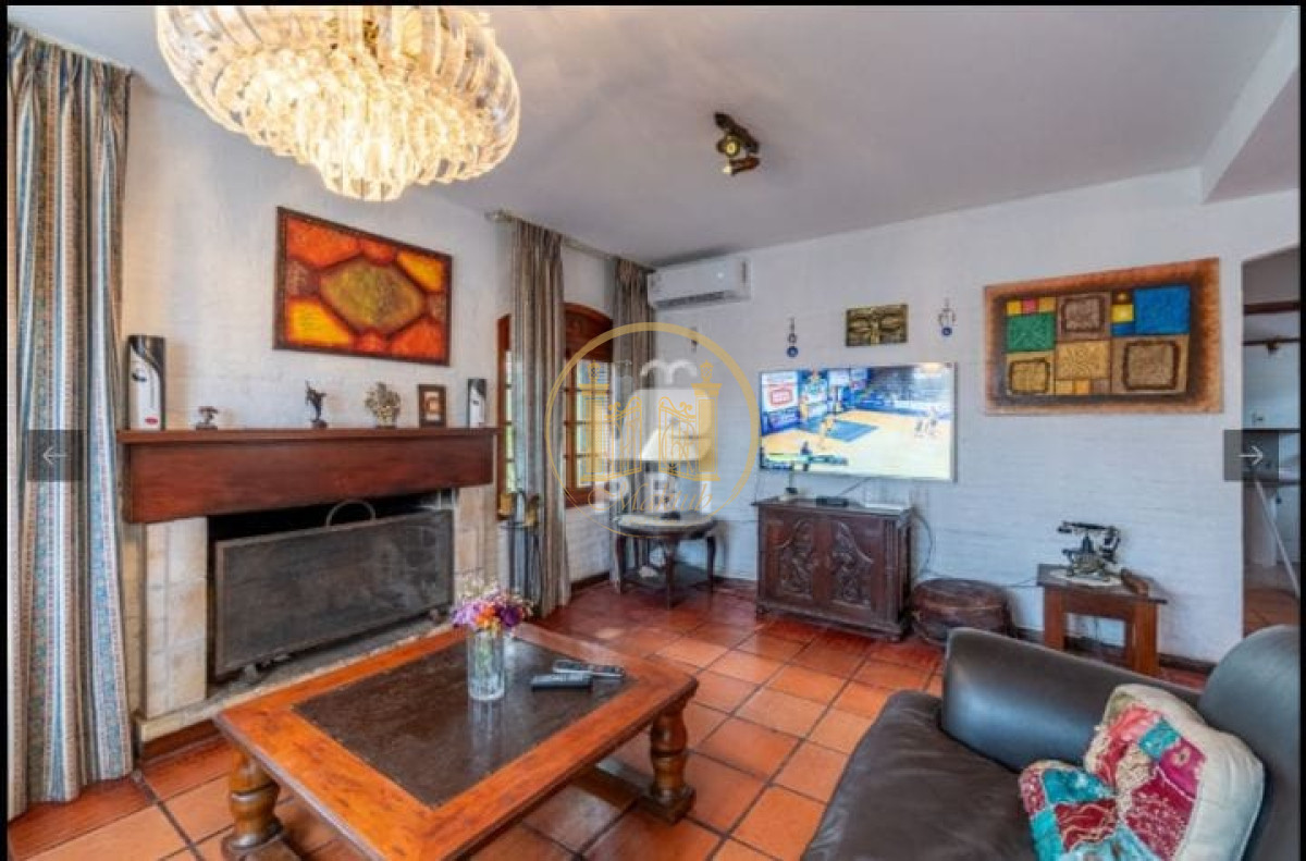 Casa ID.846 - VENDO CASA, 5 DORMITORIOS, 4 BANOS, PISCINA, BALCON, PATIO, BARBACOA, TIO TOM, PUNTA BALLENA, MALDONADO 