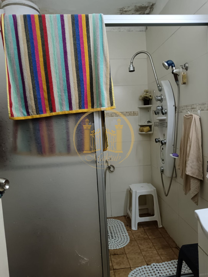 Casa ID.774 - Venta Casa, 5 Dormitorios, Centro.