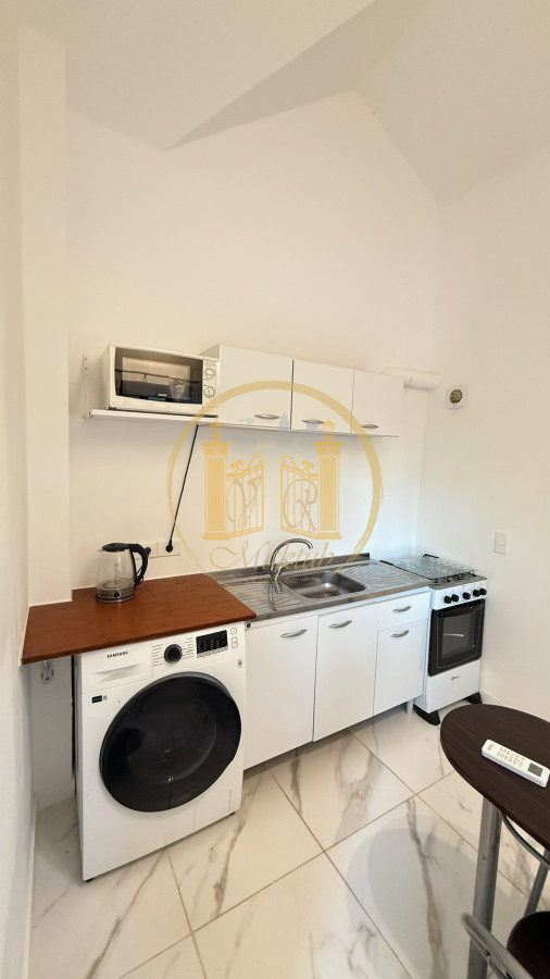 Casa ID.1120 - VENDO 3 CASAS, 10 DORMITORIOS, 7 BANOS, AMUEBLADA, BARBACOA, TERRAZAS, PISCINA, ESTACIONAMIENTO, BARRIO GOLF, PUNTA DEL ESTE, MALDONADOPATIO.
