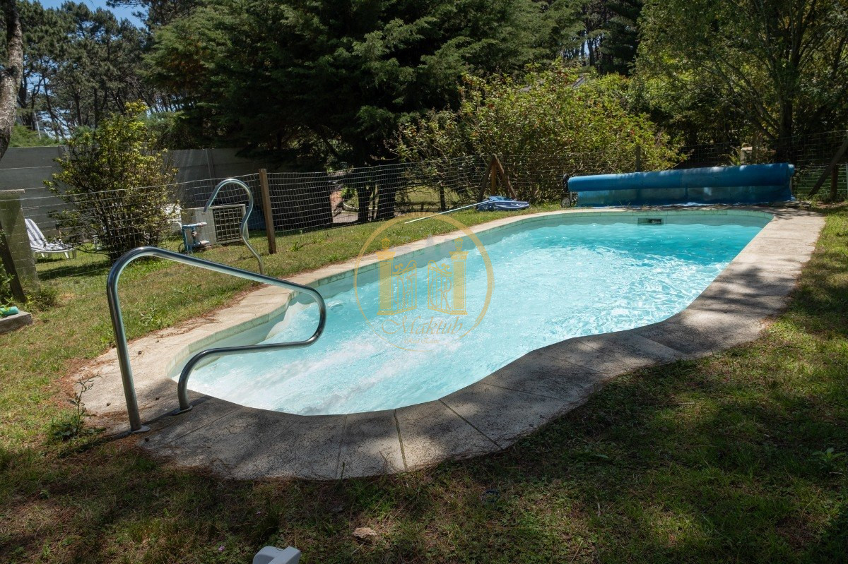 Casa ID.700 - Casa en Punta del Este, Cantegril