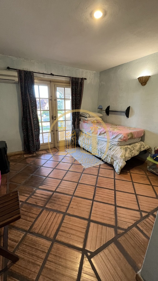 Casa ID.329 - Vendo Casa, 4 dormitorios, 4 baños, Terraza, Patio y Garaje, Pinares, Punta del este, Maldonado