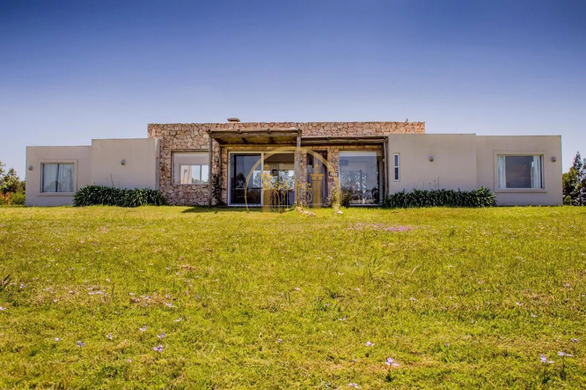 Casa ID.905 - VENDO CASA CHACRA, 3 DORMITORIOS, 3 BANOS, AMENITIES, EL QUIJOTE, MALDONADO 