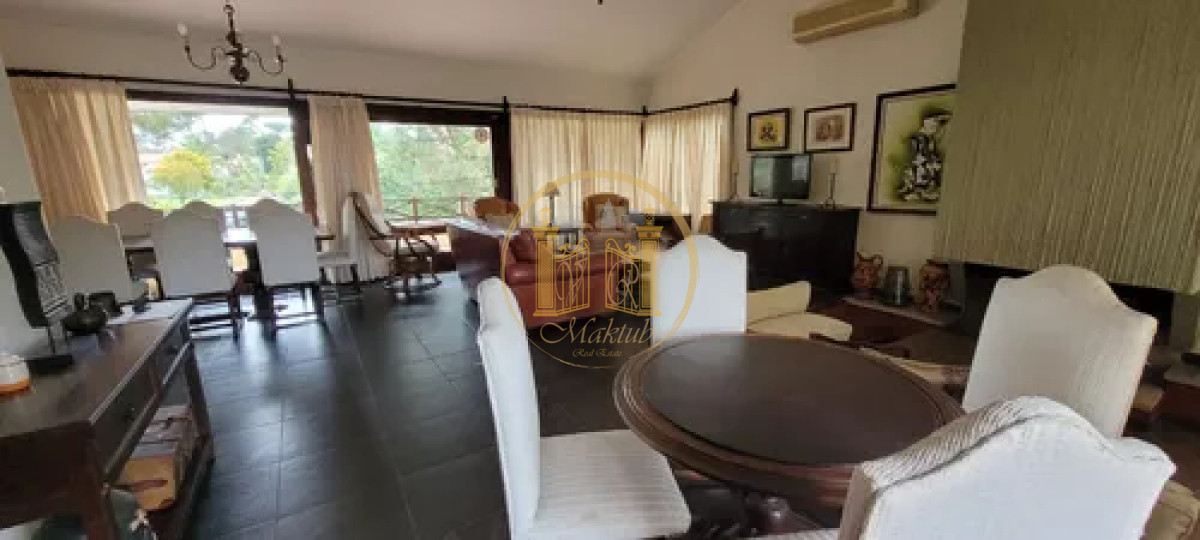 Casa ID.916 - Casa en Punta del Este, Cantegril