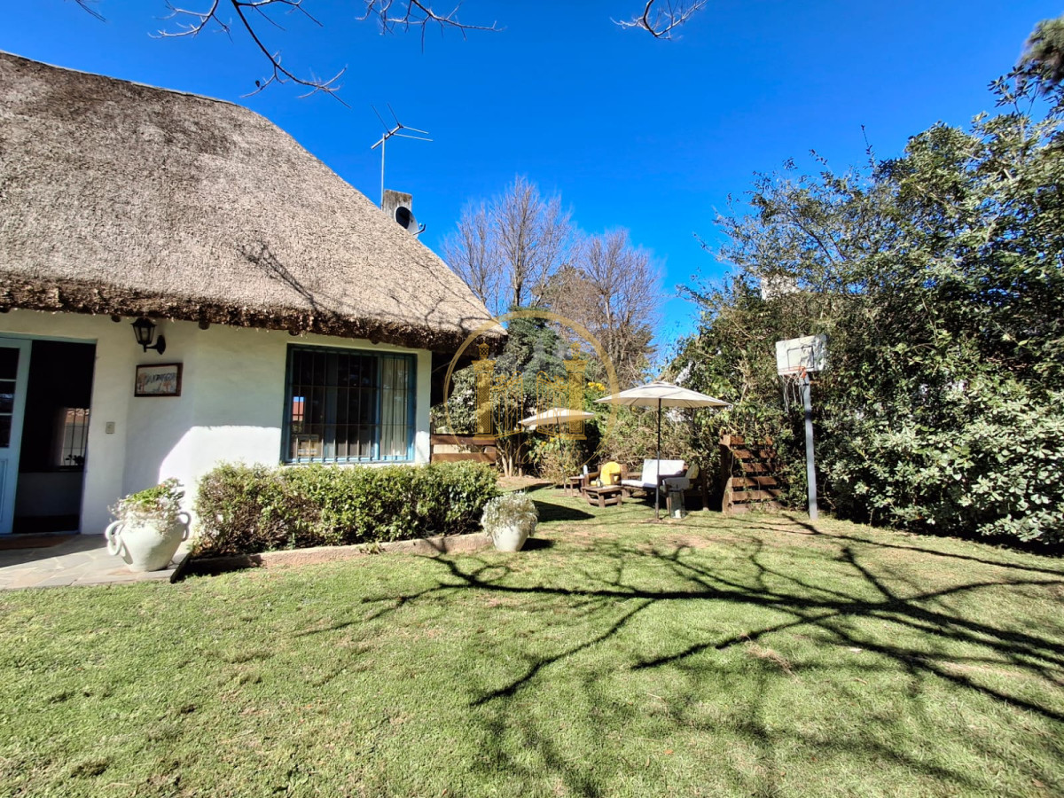 Casa ID.248 - Alquilo Casa, 4 dormitorio, 2 baños, Rincón del Indio, Punta del este, Maldonado